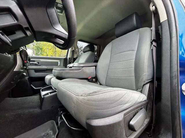 2019 Ram 1500 Classic SLT Crew Cab 4x2 6'4" Box