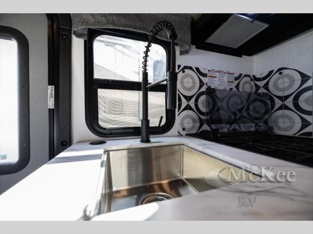 2026 Ford E-350 Cutaway Unknown