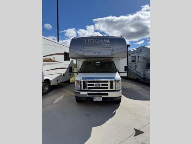 2013 Ford E-450 Cutaway Unknown