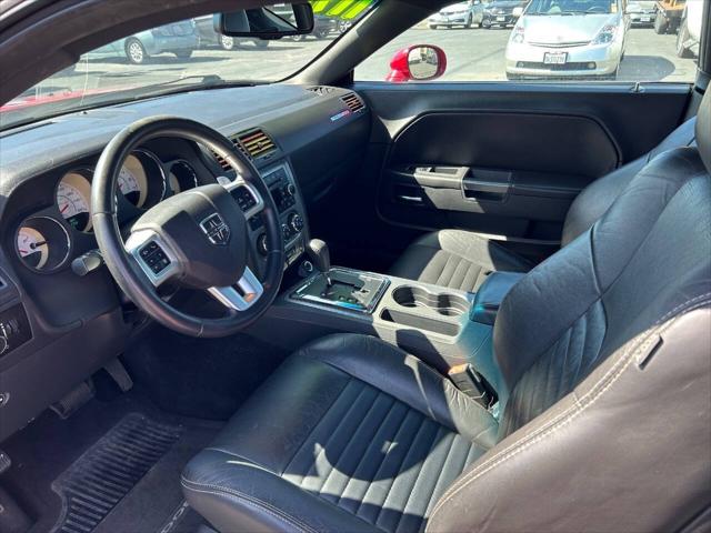 2013 Dodge Challenger R/T Plus