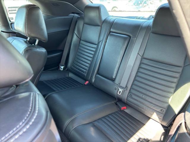2013 Dodge Challenger R/T Plus
