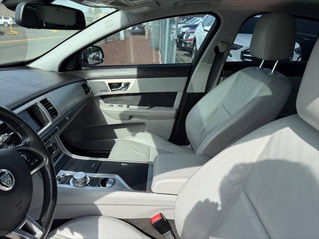 2013 Jaguar XF V6 SC