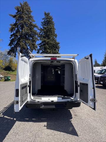 2021 Nissan 3500 SV Standard Roof V8