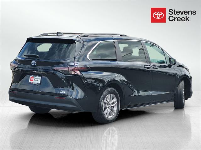 2024 Toyota Sienna XLE