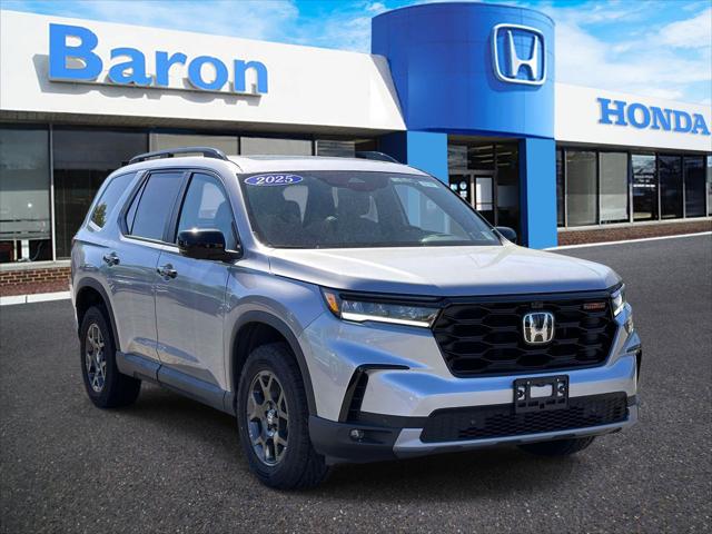2025 Honda Pilot TrailSport for sale in Patchogue, NY