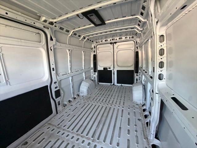 2025 Ram ProMaster 2500 Cargo Van Tradesman High Roof 159" WB w/Pass Seat