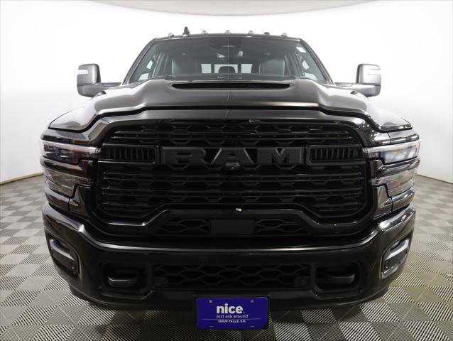 2025 Ram 3500 Limited Mega Cab 4x4 6'4" Box