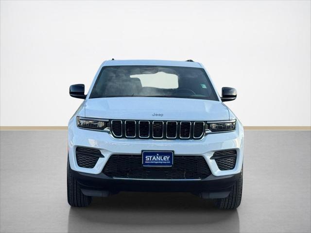 2026 Jeep Grand Cherokee Laredo 4x4
