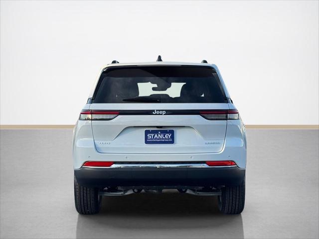 2026 Jeep Grand Cherokee Laredo 4x4