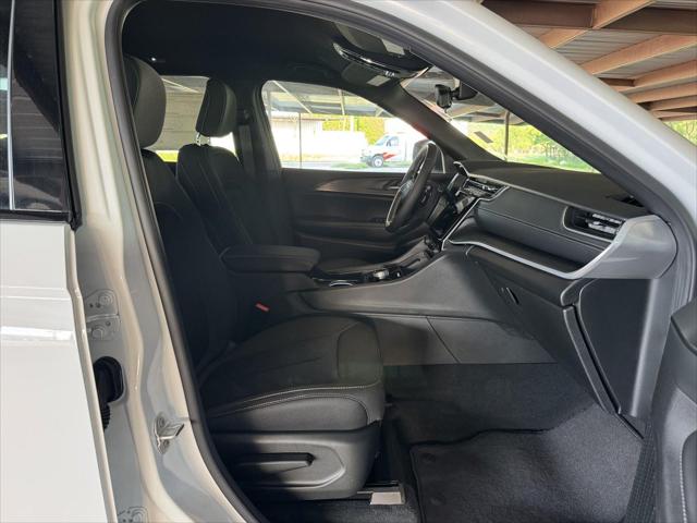 2026 Jeep Grand Cherokee Laredo 4x4