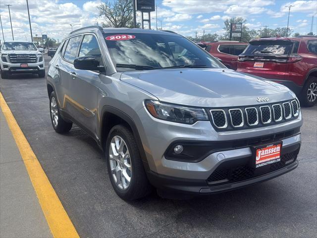 2023 Jeep Compass Latitude Lux FWD