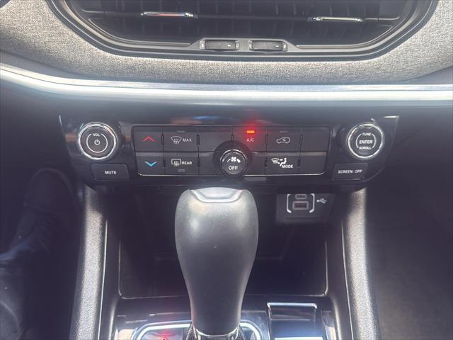 2023 Jeep Compass Latitude Lux FWD