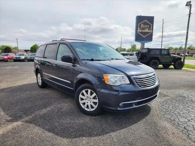 2013 Chrysler Town & Country Touring for sale in Mount Zion, IL