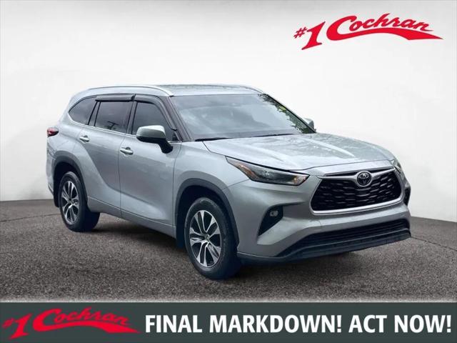 2021 Toyota Highlander XLE for sale in Youngstown, OH