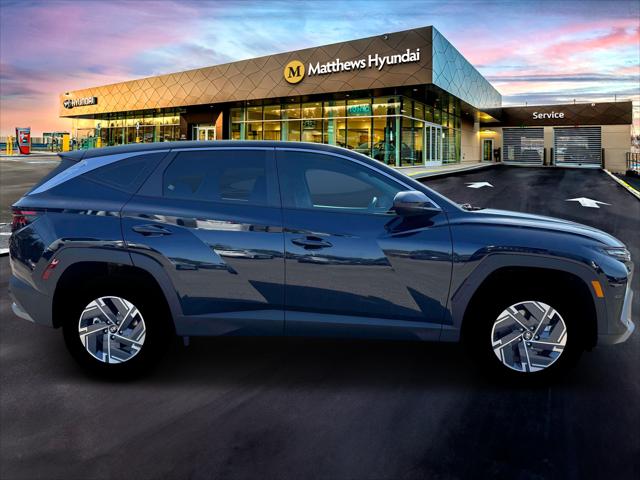 2026 Hyundai Tucson Hybrid Blue SE