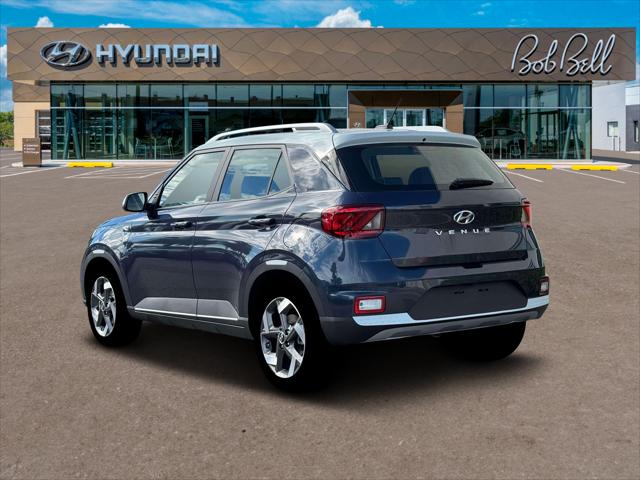 2026 Hyundai Venue SEL w/Two-Tone Roof