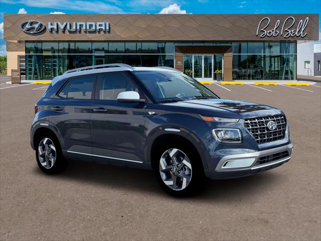 2026 Hyundai Venue SEL w/Two-Tone Roof