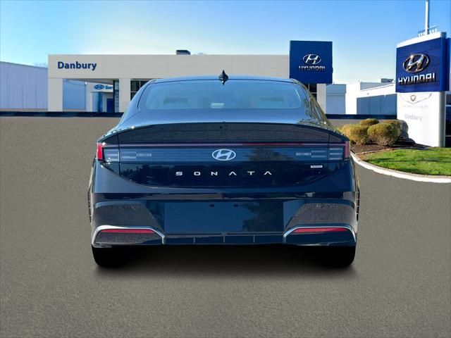 2026 Hyundai Sonata Hybrid SEL