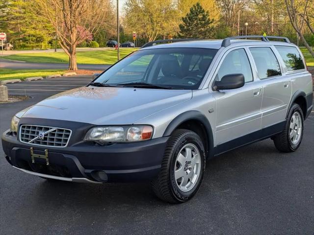 2001 Volvo V70 XC for sale in Warrenville, IL