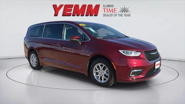 2023 Chrysler Pacifica Touring L for sale in Galesburg, IL