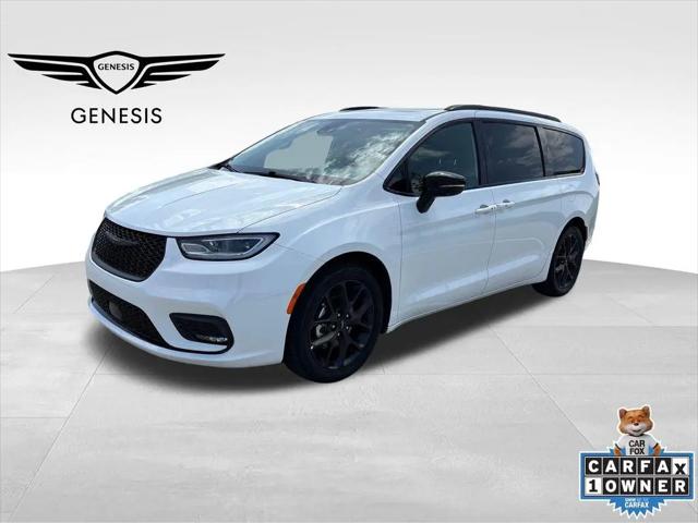 2025 Chrysler Pacifica Limited for sale in WICHITA, KS