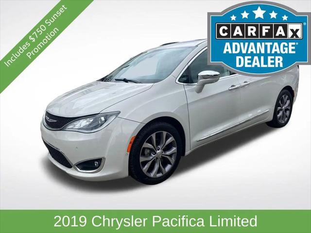 2019 Chrysler Pacifica Limited for sale in Steubenville, OH