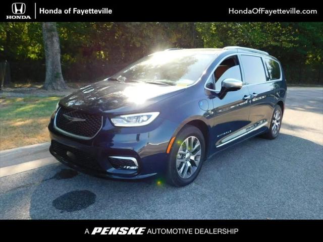 2023 Chrysler Pacifica Hybrid Pinnacle for sale in Fayetteville, AR