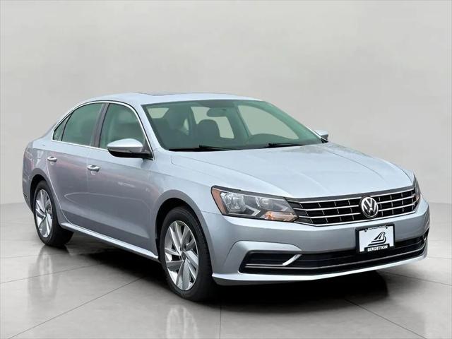 2018 Volkswagen Passat 2.0T SE for sale in Middleton, WI