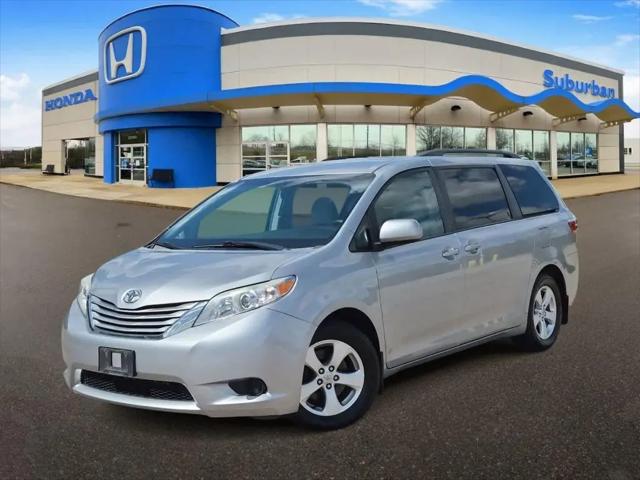 2016 Toyota Sienna LE 7 Passenger for sale in Farmington Hills, MI