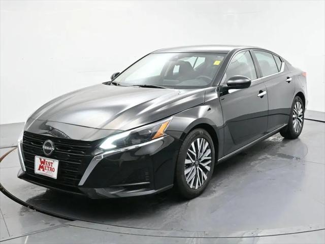 2023 Nissan Altima SV FWD for sale in Monticello, MN