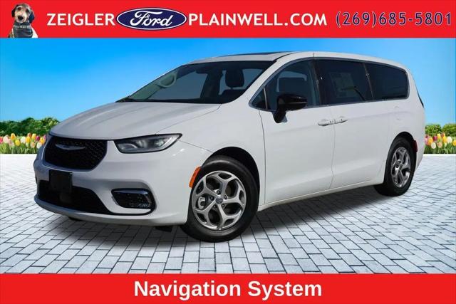 2024 Chrysler Pacifica Limited for sale in Plainwell, MI