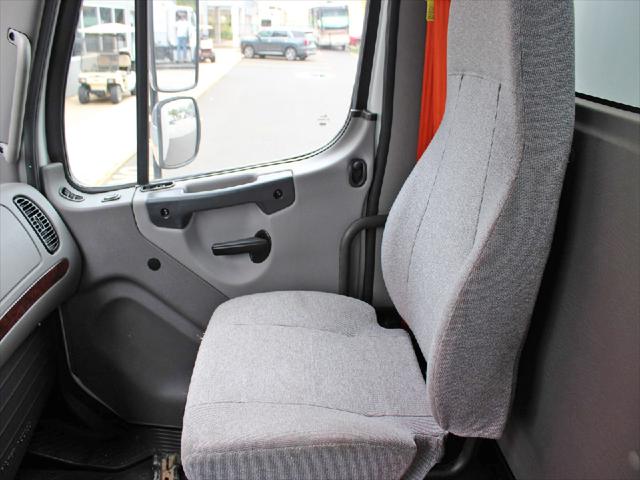 2021 Freightliner M2 Unknown