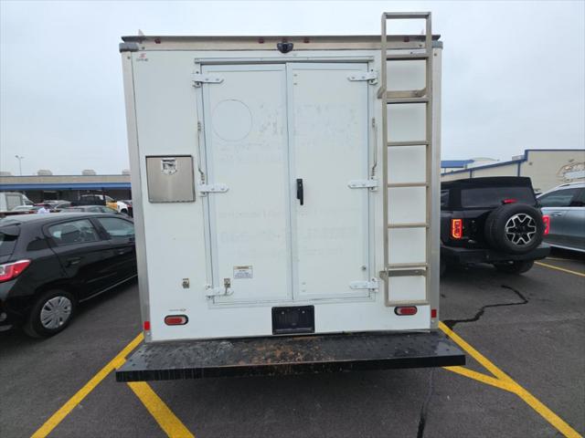 2021 Chevrolet Express Cutaway Work Van