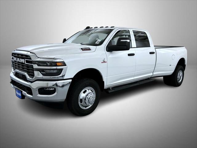 2026 RAM Ram 3500 RAM 3500 TRADESMAN CREW CAB 4X4 8 BOX