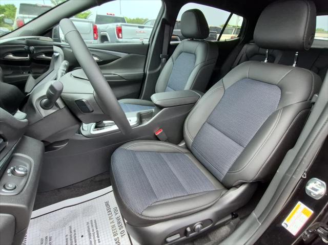 2026 Buick NV Preferred FWD