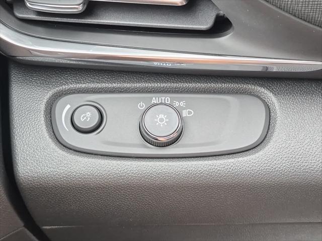 2026 Buick NV Preferred FWD