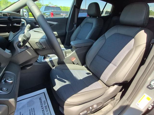 2026 Buick NV Preferred FWD