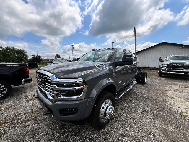 2026 RAM 5500 Chassis RAM 5500 BIG HORN CHASSIS CREW CAB 4X4 60 CA