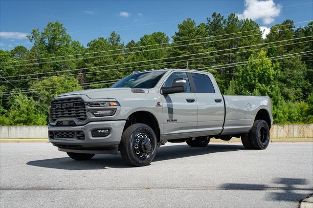 2026 RAM 3500 RAM 3500 BIG HORN CREW CAB 4X4 8 BOX