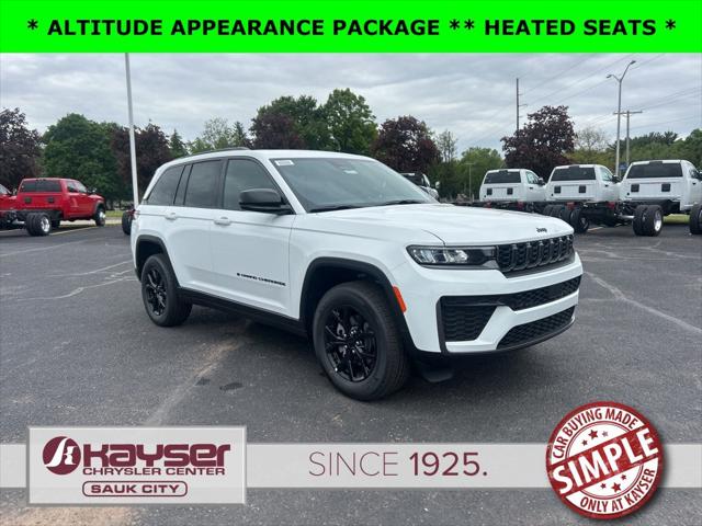 2026 Jeep Grand Cherokee Altitude 4x4 for sale in Sauk City, WI