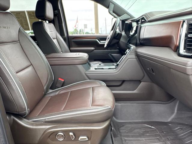 2025 GMC Sierra 2500HD 4WD Crew Cab Standard Bed Denali