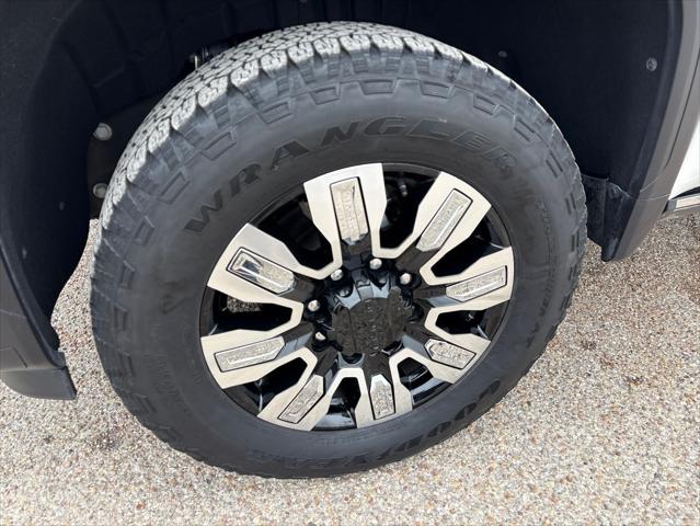 2025 GMC Sierra 2500HD 4WD Crew Cab Standard Bed Denali