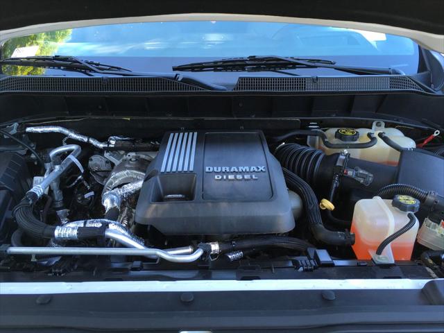 2021 Chevrolet Silverado 1500 4WD Crew Cab Short Bed LTZ