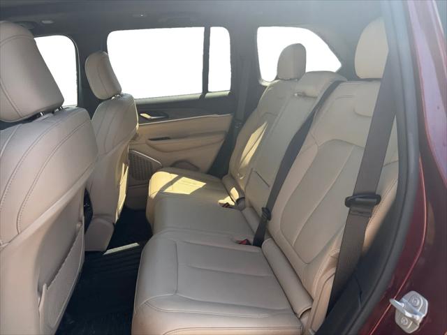 2024 Jeep Grand Cherokee Unknown