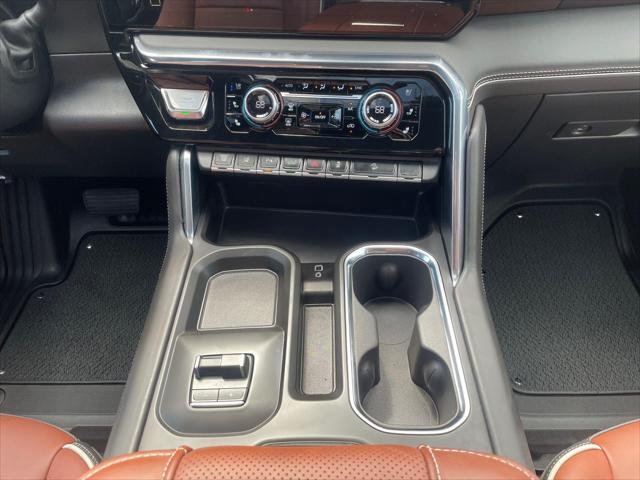 2026 GMC Sierra 2500HD Crew Cab, Standard Bed, Denali Ultimate, 4WD