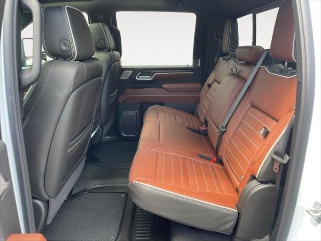 2026 GMC Sierra 2500HD Crew Cab, Standard Bed, Denali Ultimate, 4WD