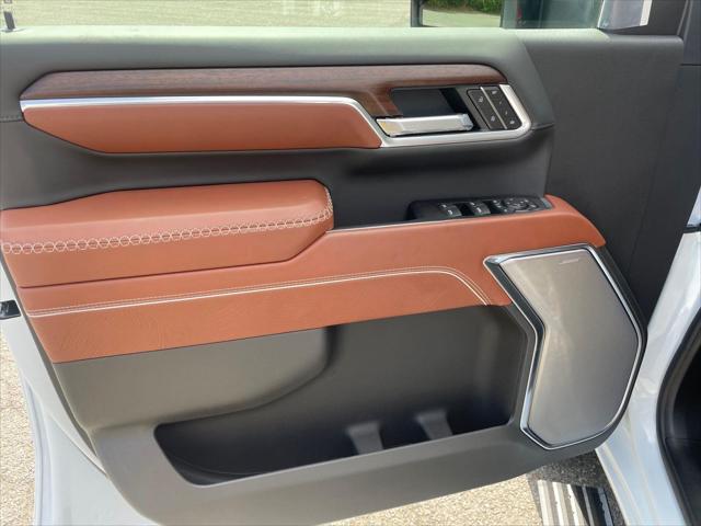 2026 GMC Sierra 2500HD Crew Cab, Standard Bed, Denali Ultimate, 4WD