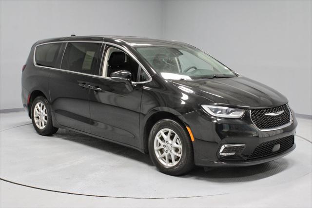 2024 Chrysler Pacifica Touring L for sale in Groveport, OH