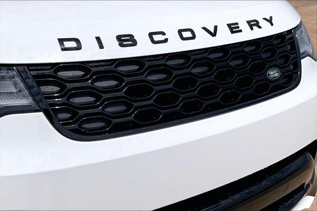 2025 Land Rover Discovery P300 Dynamic SE