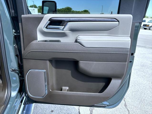 2026 Chevrolet Silverado 2500HD Crew Cab, Standard Bed, LTZ, 4WD